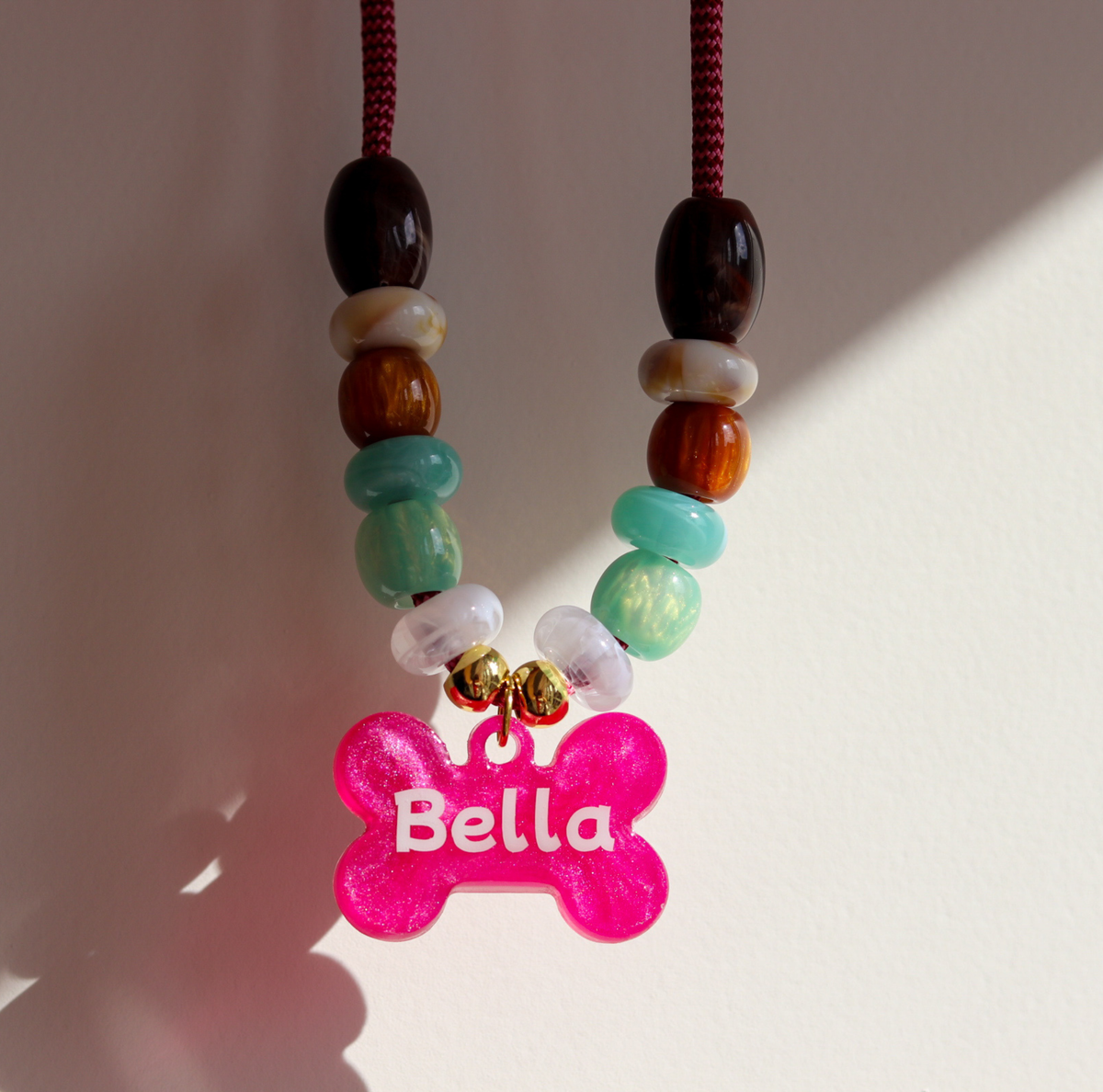 Honden ketting met Kralen Wildberry Mint met penning hangen