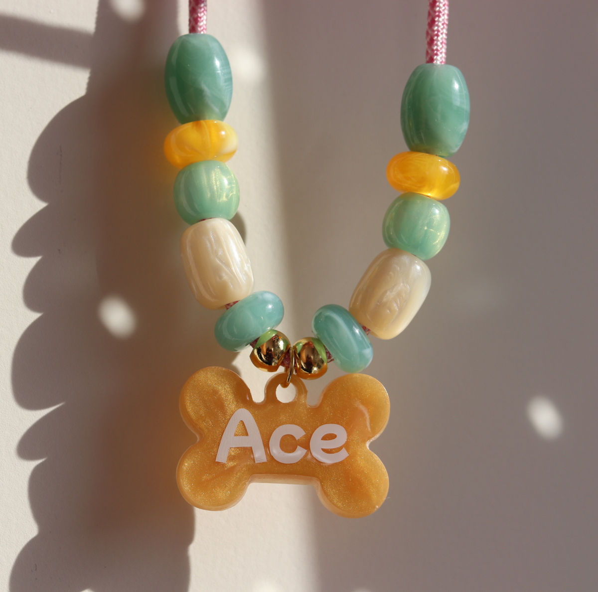 Hondenketting met Kralen - Pastel Breeze met een naamplaatje.