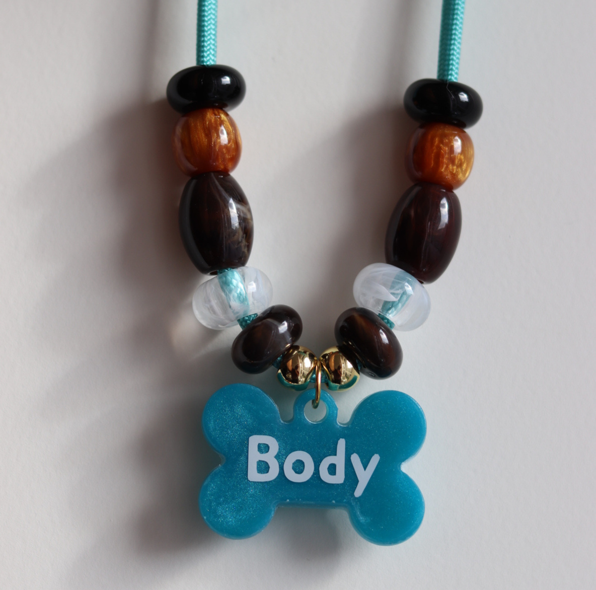 Hondenketting met Kralen - Blueberry Brown speciaal gemaakt voor je kat of hond